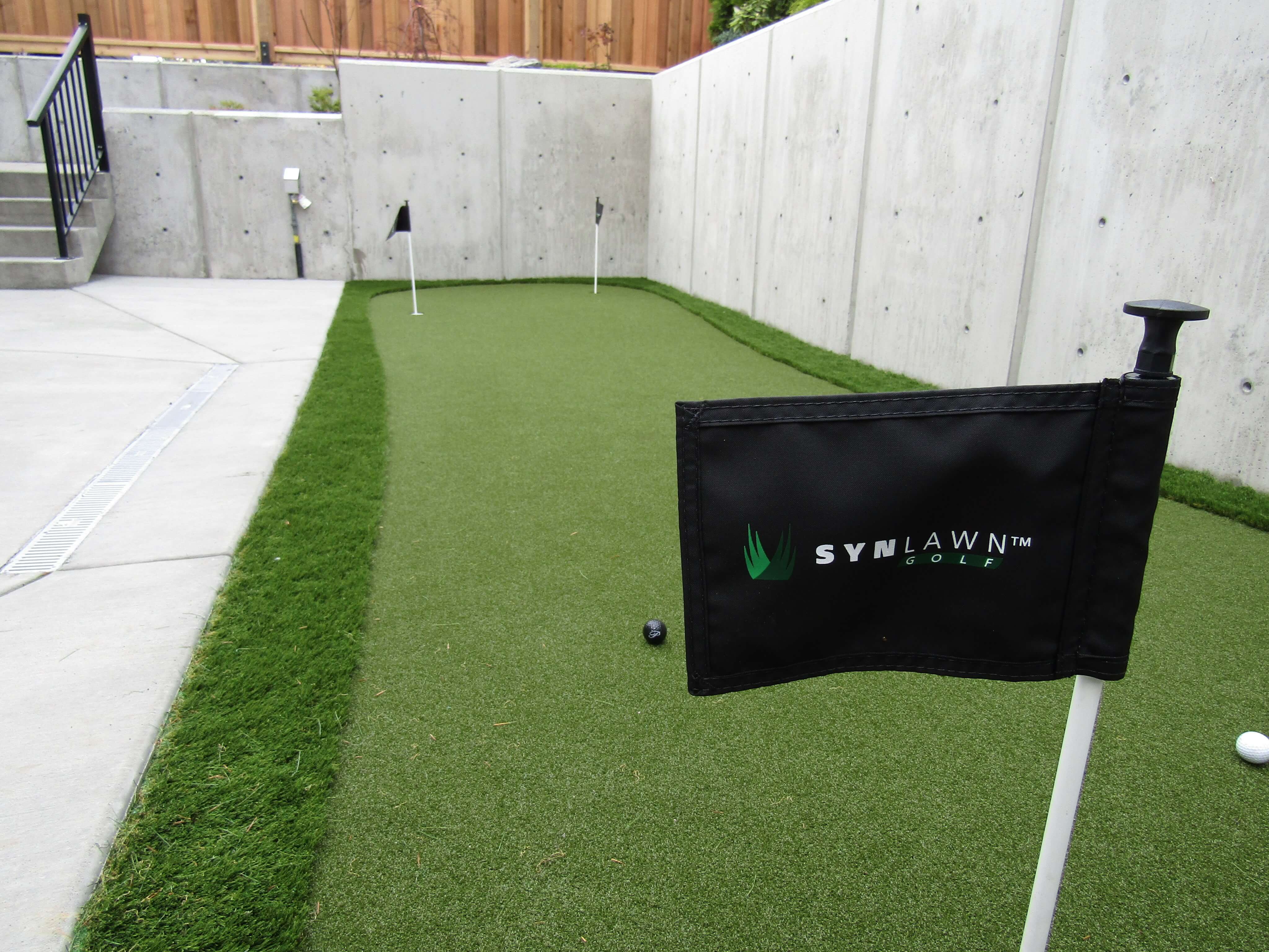 From Backyard Putting Greens to Country Clubs, Golf is Embracing Synthetic Turf